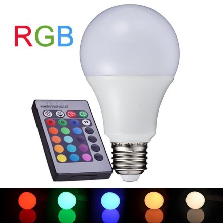 Светодиодная RGB лампочка с пультом управления A65