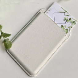 Кожаный чехол бумажник для карт и визиток с MagSafe белый для IPhone