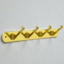 Крючок на планке настенная металлическая 4 крючка 35 см, золотой