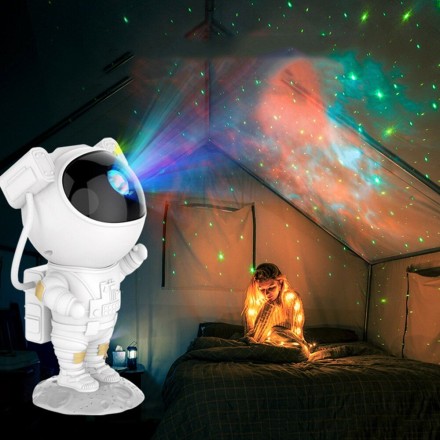 Детский светильник астронавт/ Лазерный проектор звездного неба / Ночник космонавт 22,5 см