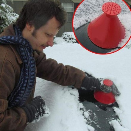 Скребок для удаления снега на лобовом стекле автомобиля и воронка для литья жидкостей 2в1