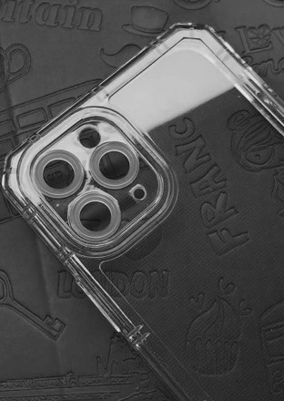 Чехол силиконовый противоударный с защитой камеры для iPhone 11 Pro, прозрачный