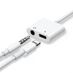Переходник разветвитель Lightning на Jack 3.5 mm + зарядка для iPhone