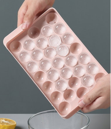 Пластиковая форма для льда и десертов, 33 ячейки
