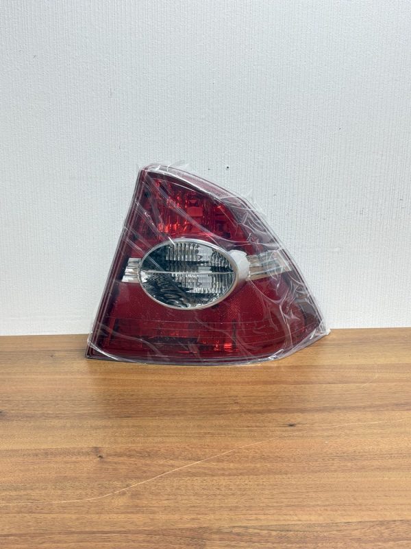 Задний фонарь для Ford Focus 2 2004-2008 правый