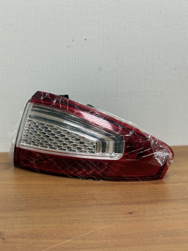 Задний фонарь внешняя круглая для Ford Mondeo 4 Рестайлинг 2010-2014 правый