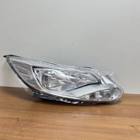 Передняя фара для Ford Focus 3 2011-2015 правая
