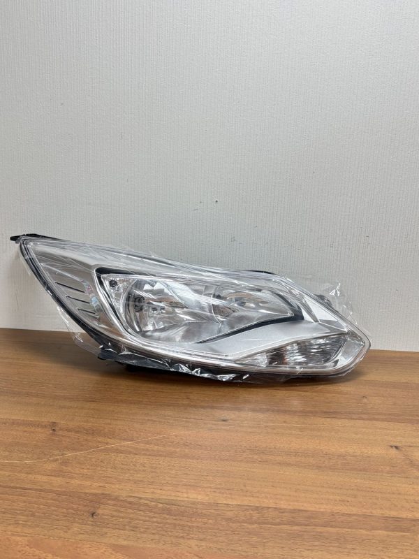 Передняя фара для Ford Focus 3 2011-2015 правая