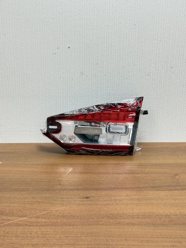 Задний фонарь крышки багажника для Ford Mondeo 5 2014-2019 правый