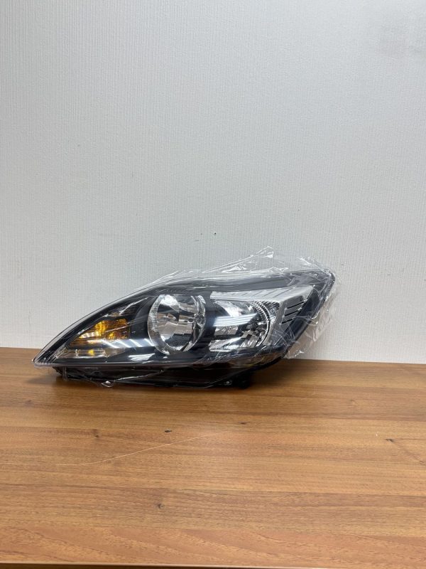 Передняя фара затемненная для Ford Focus 2 Рестайлинг 2007-2011 левая