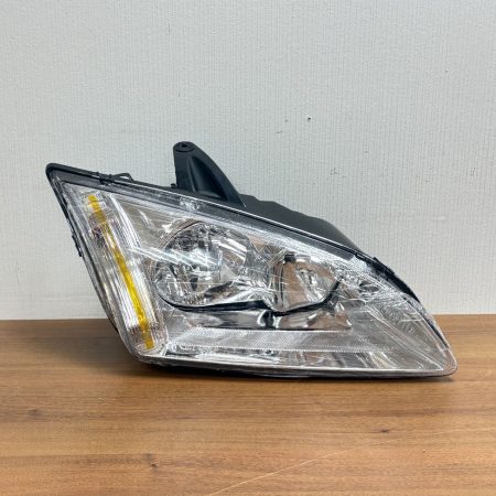Передняя фара 05'07* для Ford Focus 2 2004-2008 правая