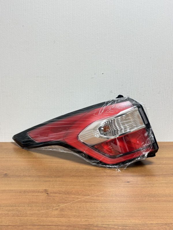 Задний фонарь внешняя часть для Ford Kuga 2 Рестайлинг 2016-2019 левый