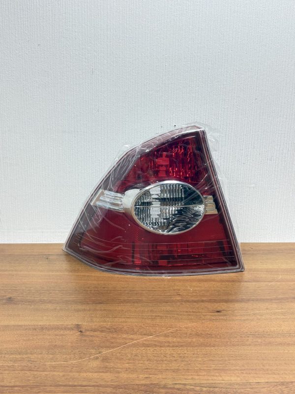 Задний фонарь для Ford Focus 2 2004-2008 левый