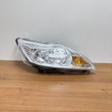 Передняя фара для Ford Focus 2 Рестайлинг 2007-2011 правая