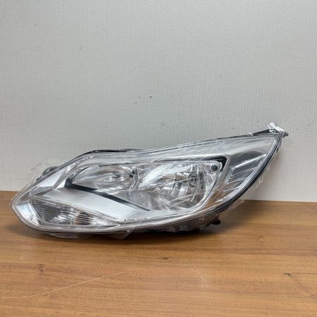 Передняя фара для Ford Focus 3 2011-2015 левая