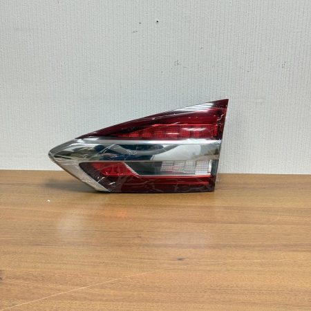 Задний фонарь крышки багажника для Ford Mondeo 5 Рестайлинг 2019-2022 правый