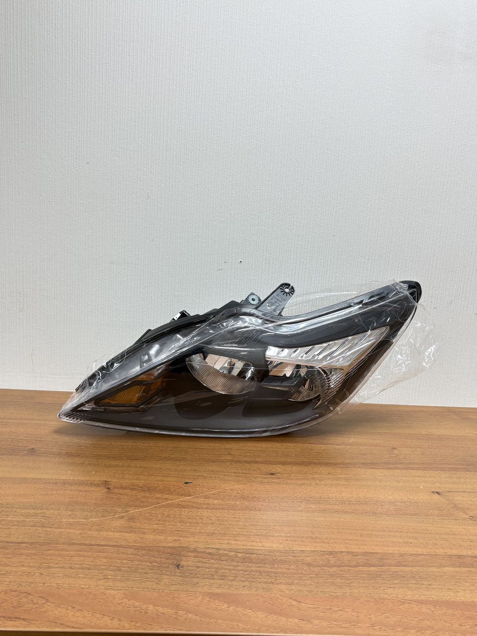 Передняя фара затемненная для Ford Focus 2 Рестайлинг 2007-2011 левая