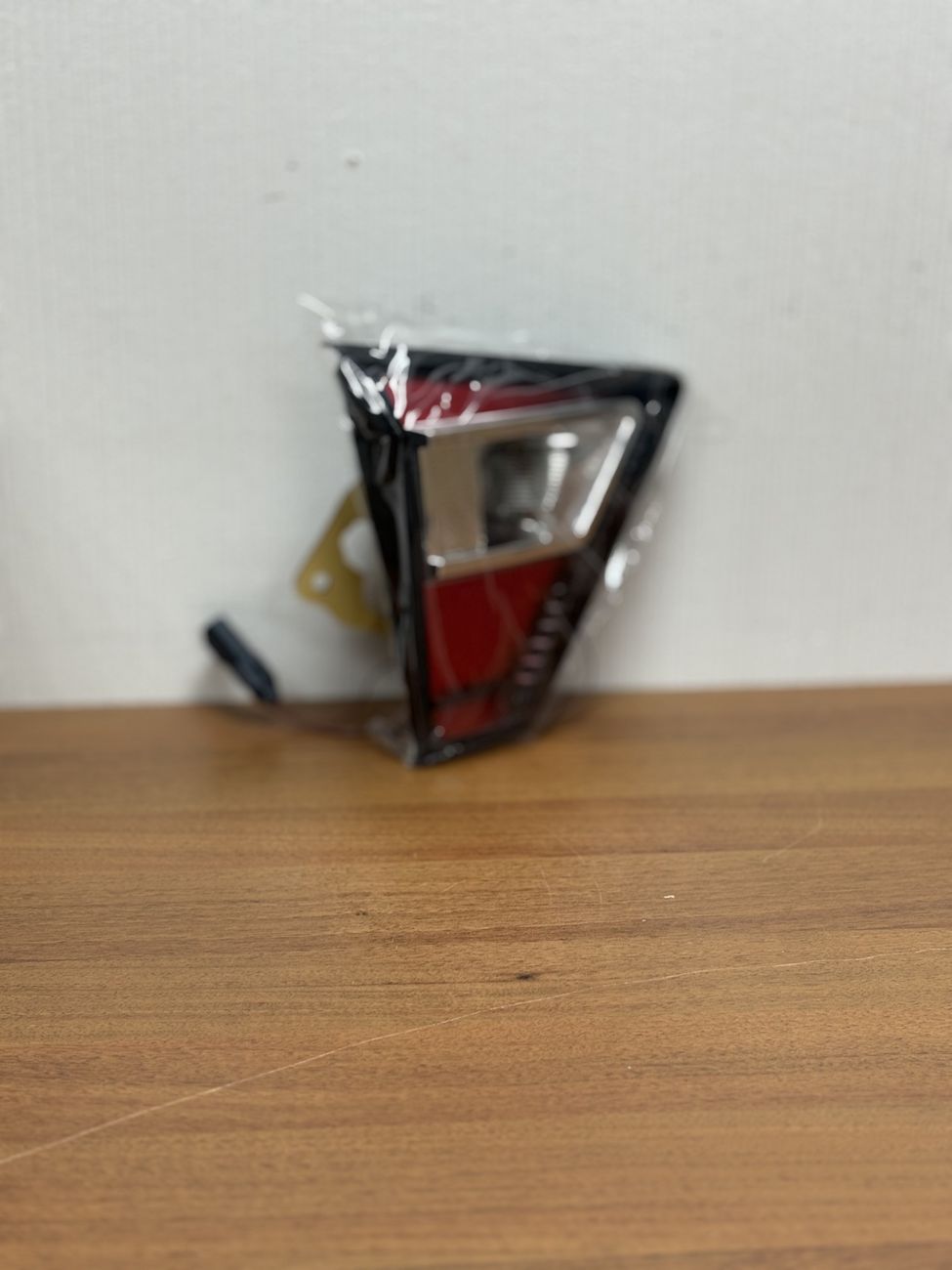 Задний фонарь крышки багажника для Ford Kuga 2 Рестайлинг 2016-2019 левый