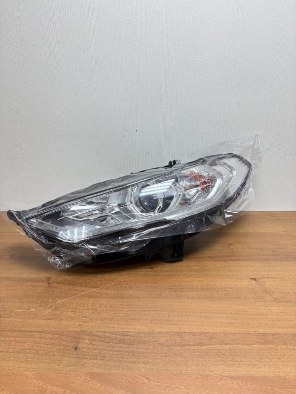 Передняя фара с ДХО для Ford Mondeo 5 2014-2019 левая