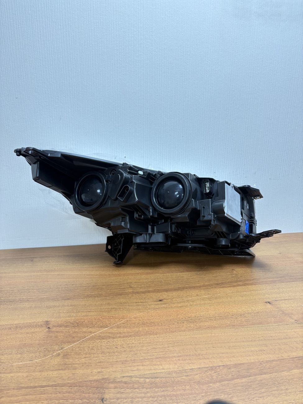 Передняя фара для Ford Kuga 2 Рестайлинг 2016-2019 левая