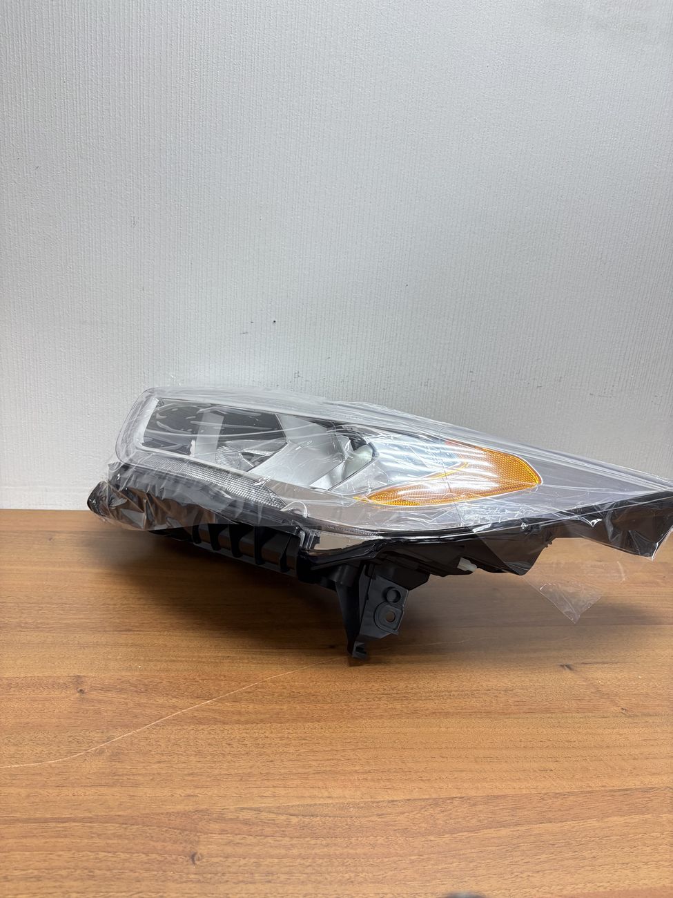 Передняя фара для Ford Kuga 2 Рестайлинг 2016-2019 левая