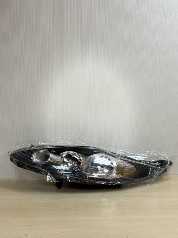 Передняя фара для Ford Fiesta 2008-2013 левая