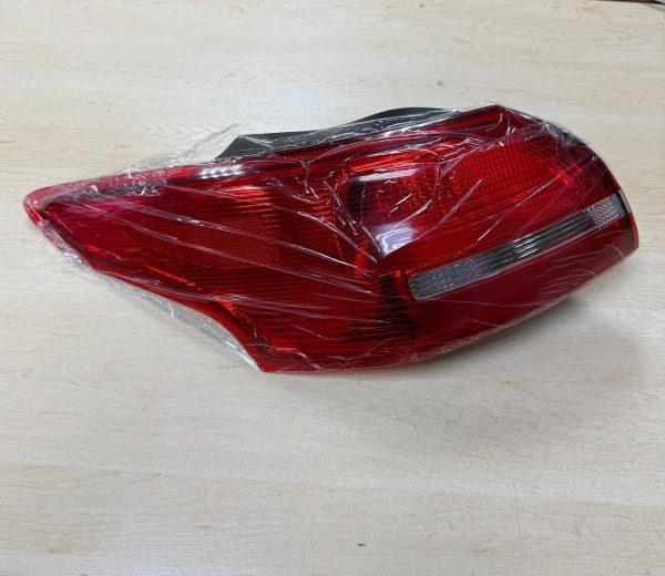 Фонарь задний для Ford Focus 3 рест 2014-2019 левый