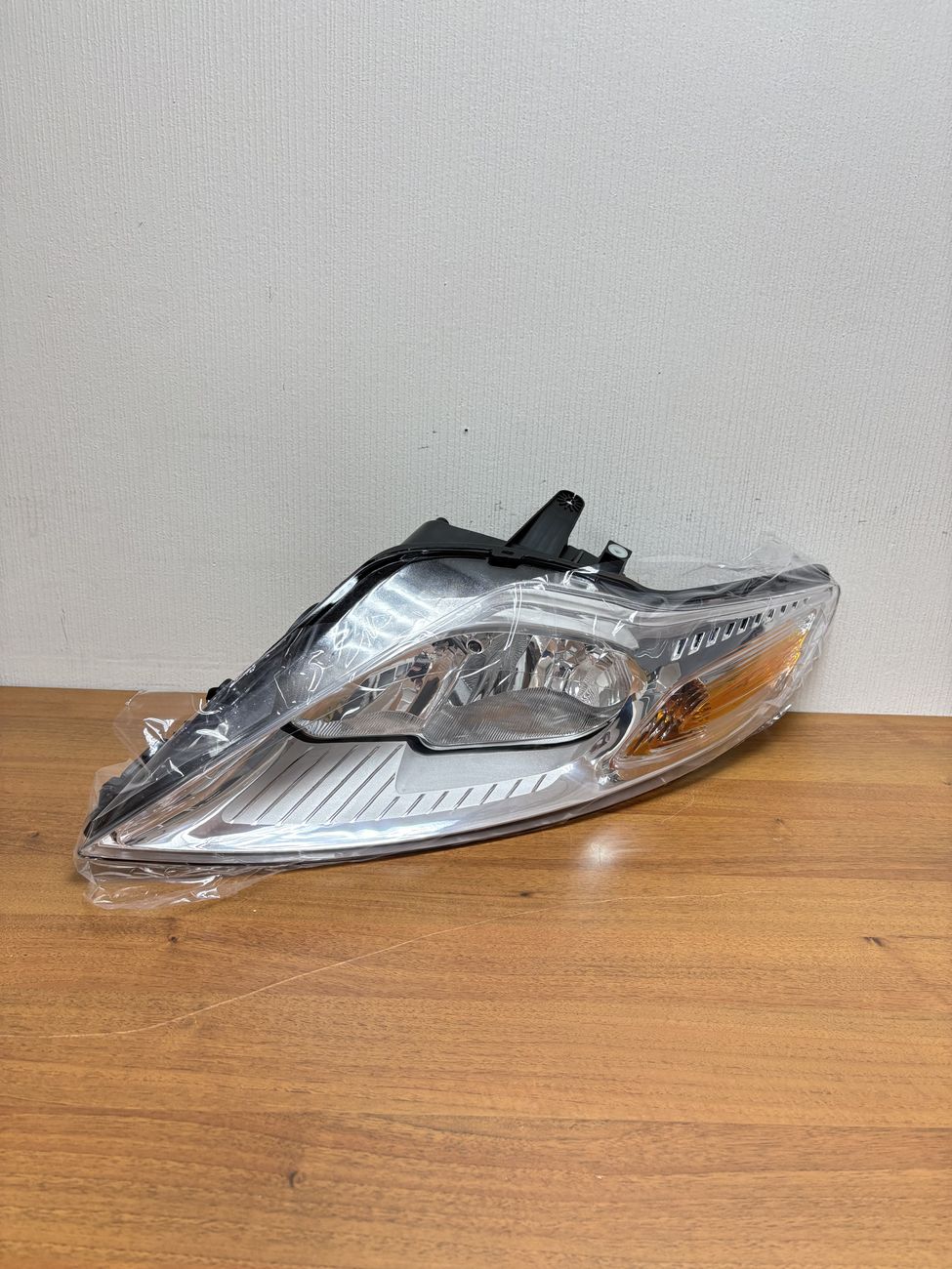 Передняя фара для Ford Mondeo 4 2006-2010 левая