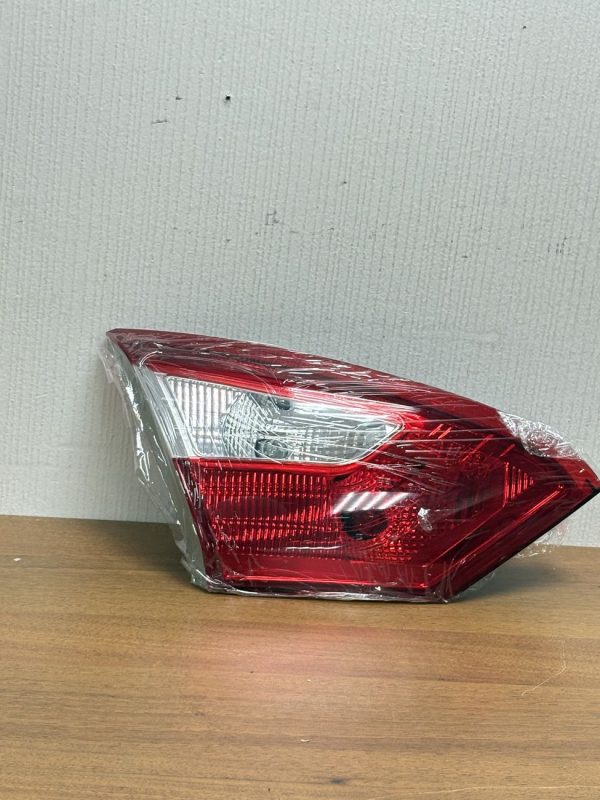 Задний фонарь крышки багажника для Ford Focus 3 2011-2015 левый
