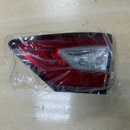 Фонарь на крышку багажника для Ford Fusion 2012-2016 правый