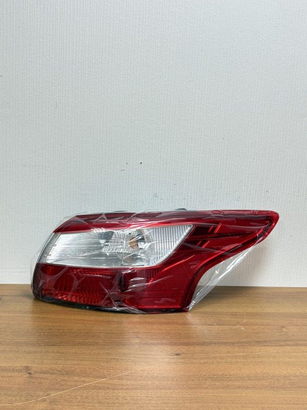 Задняя угловая фара для Ford Focus 3 2011-2015 правая