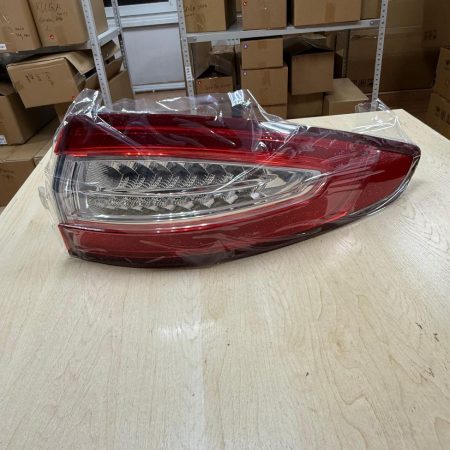 Фонарь задний для Ford Fusion 2012-2016 правый