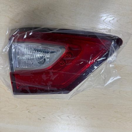 Фонарь на крышку багажника для Ford Fusion 2012-2016 левый