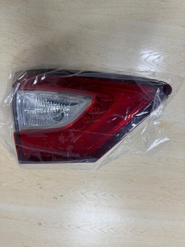 Фонарь на крышку багажника для Ford Fusion 2012-2016 / Mondeo 5 2014-2019 левый